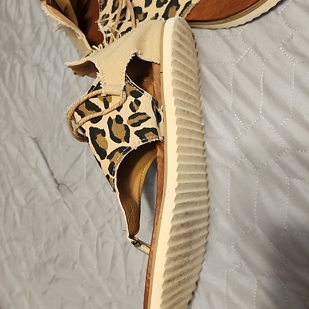Leopard Print Sandals - Picture 2 of 4